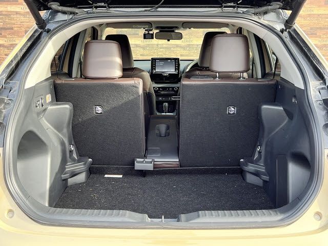 TOYOTA YARIS CROSS HYBRID 2022 Image 31