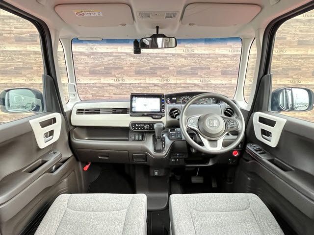 HONDA N BOX 2023 Image 31