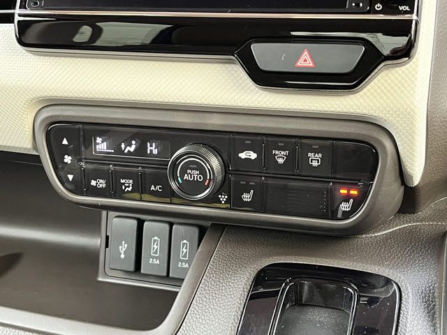 HONDA N BOX 2023 Image 31