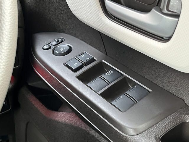 HONDA N BOX 2023 Image 31