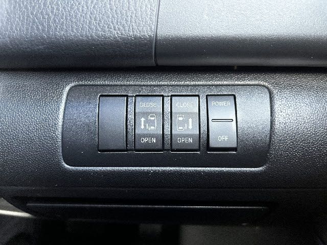 MAZDA MPV 4WD 2011 Image 31