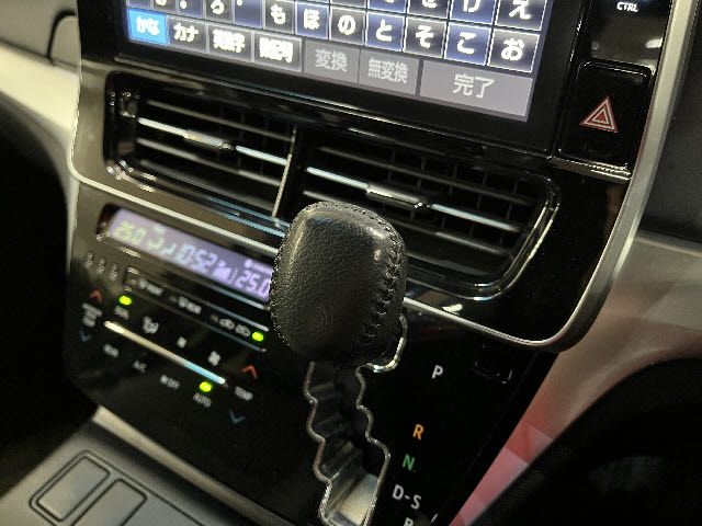 TOYOTA ESTIMA HYBRID 4WD 2018 Image 31