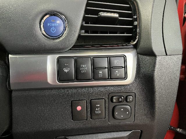 TOYOTA ESTIMA HYBRID 4WD 2018 Image 31