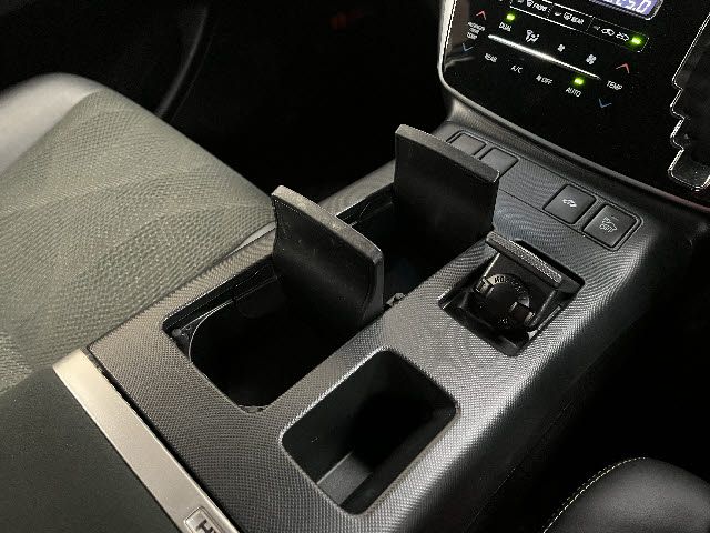 TOYOTA ESTIMA HYBRID 4WD 2018 Image 31