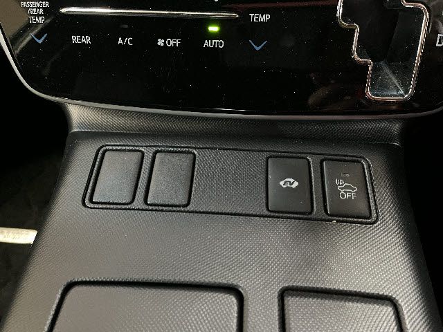 TOYOTA ESTIMA HYBRID 4WD 2018 Image 31