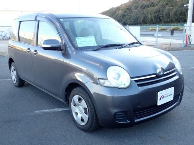 TOYOTA SIENTA 2015 Image 31