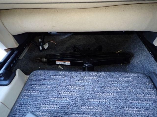 TOYOTA SIENTA 2015 Image 31