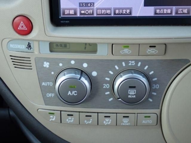 TOYOTA SIENTA 2015 Image 31