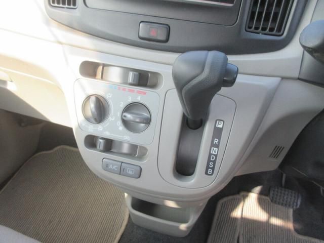 DAIHATSU MIRA E:S 2016 Image 31