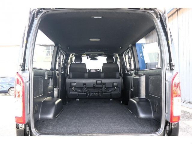 TOYOTA HIACE VAN 2WD 2019 Image 31