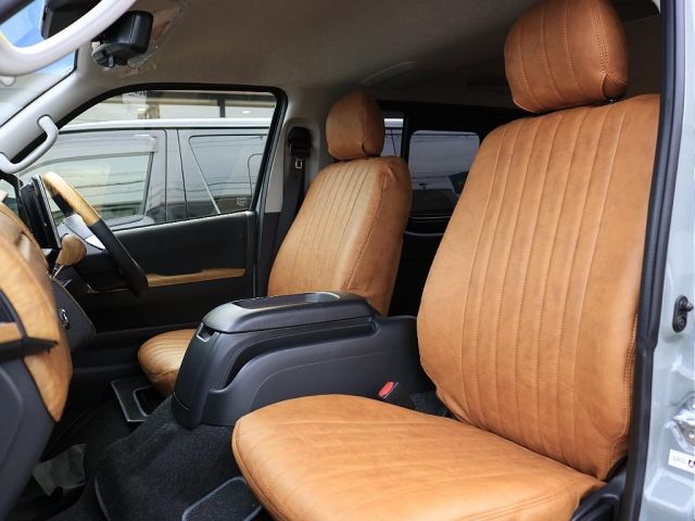 TOYOTA HIACE VAN 4WD 2025 Image 31