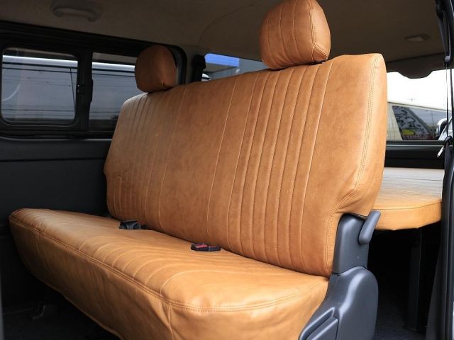 TOYOTA HIACE VAN 4WD 2025 Image 31