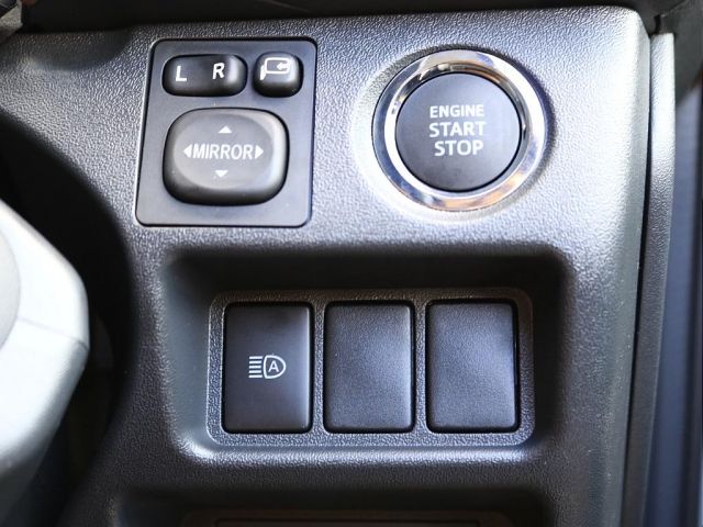 TOYOTA HIACE VAN 4WD 2025 Image 31