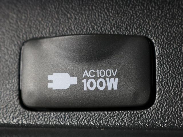 TOYOTA HIACE VAN 4WD 2025 Image 31