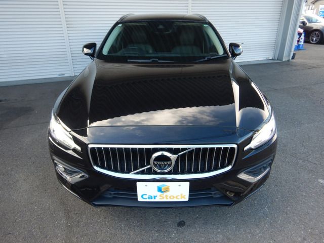 VOLVO V60 2019 Image 31