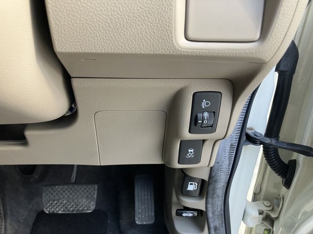 HONDA N BOX 2014 Image 31