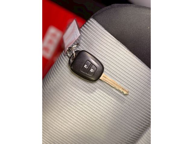 TOYOTA AQUA 2014 Image 31