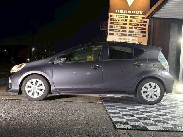 TOYOTA AQUA 2014 Image 31