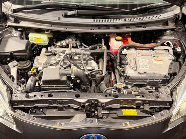 TOYOTA AQUA 2014 Image 31