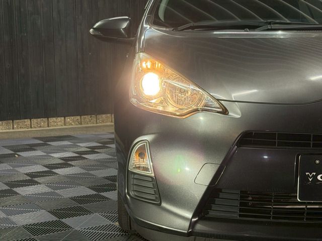 TOYOTA AQUA 2014 Image 31