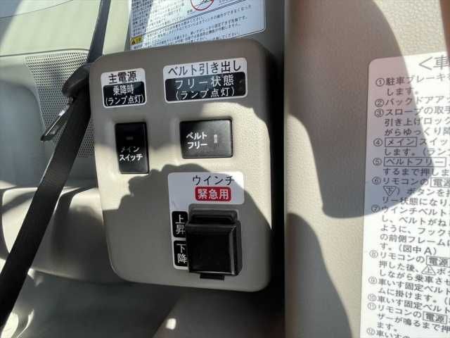 DAIHATSU TANTO 2015 Image 31