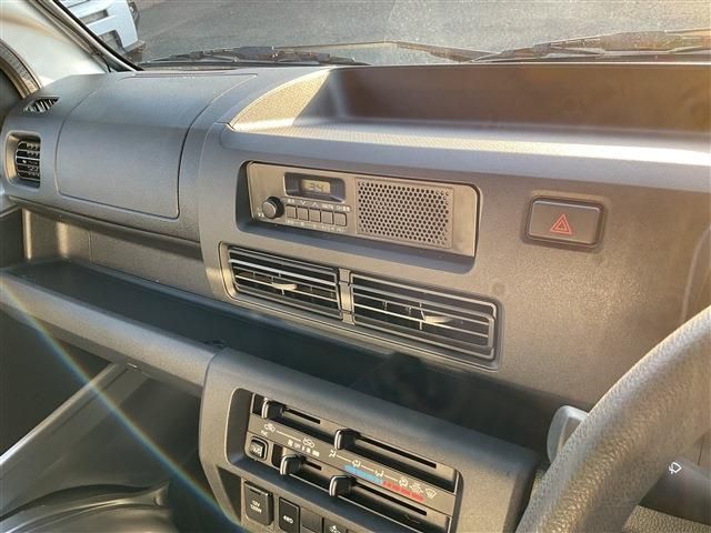 DAIHATSU HIJET TRUCK 4WD 2024 Image 31