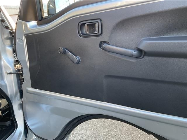 DAIHATSU HIJET TRUCK 4WD 2024 Image 31