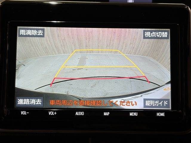 TOYOTA VOXY HYBRID 2018 Image 31