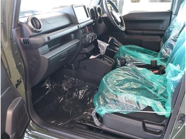 SUZUKI JIMNY NOMADE 2025 Image 31