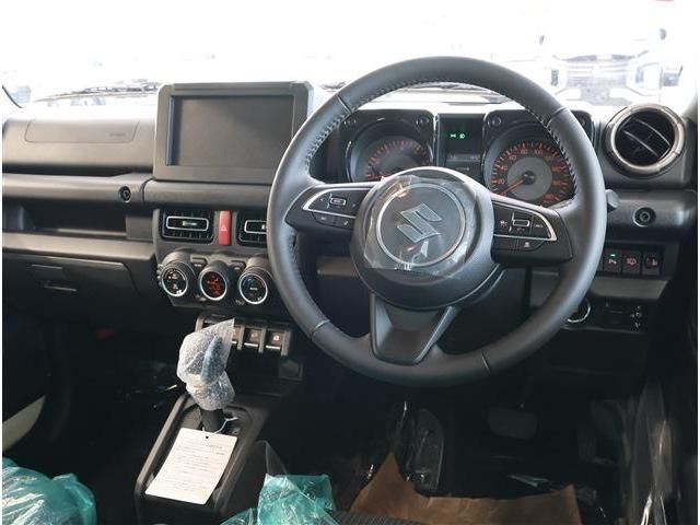 SUZUKI JIMNY NOMADE 2025 Image 31