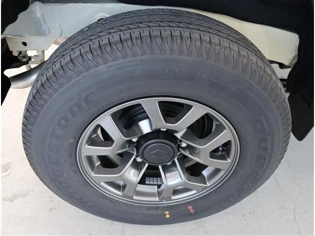 SUZUKI JIMNY NOMADE 2025 Image 31