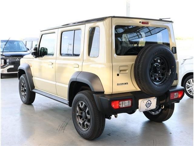 SUZUKI JIMNY NOMADE 2025 Image 31