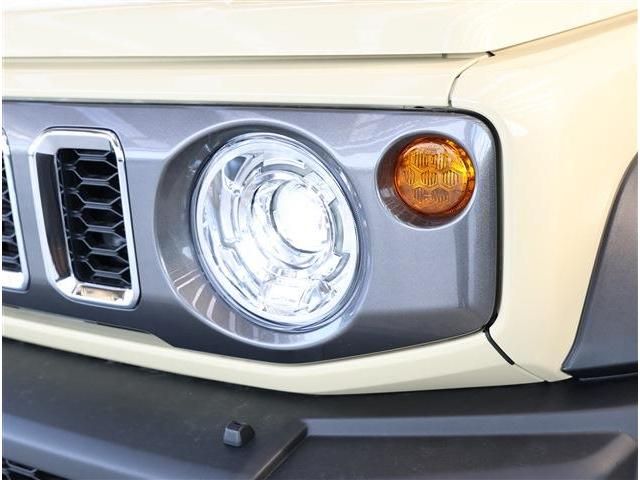 SUZUKI JIMNY NOMADE 2025 Image 31