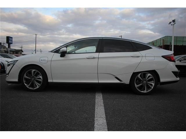 HONDA CLARITY PHEV 2018 Image 31