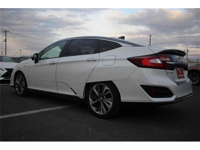 HONDA CLARITY PHEV 2018 Image 31