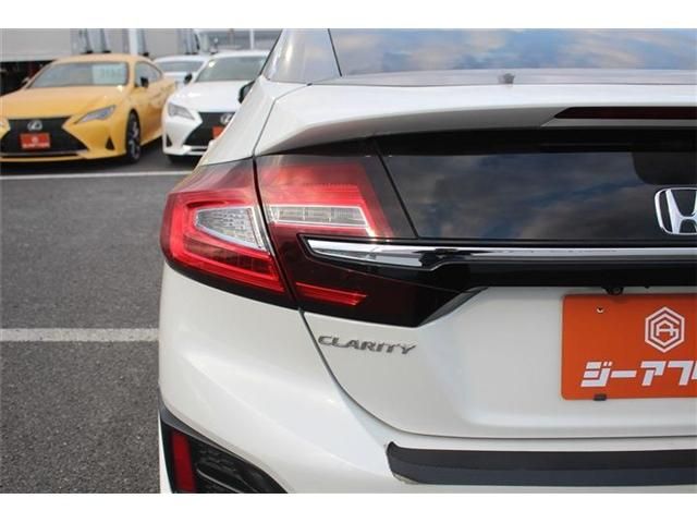 HONDA CLARITY PHEV 2018 Image 31
