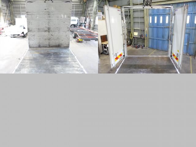 MITSUBISHI CANTER 2013 Image 31