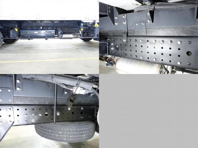 MITSUBISHI CANTER 2013 Image 31