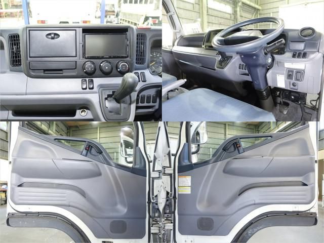 MITSUBISHI CANTER 2012 Image 31