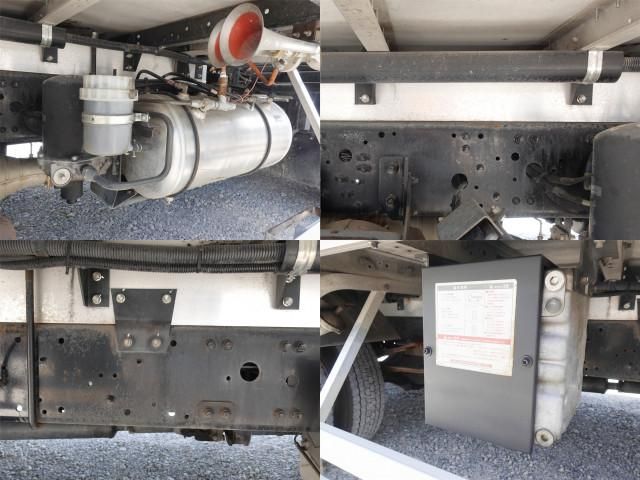 MITSUBISHI FUSOU FIGHTER 2013 Image 31