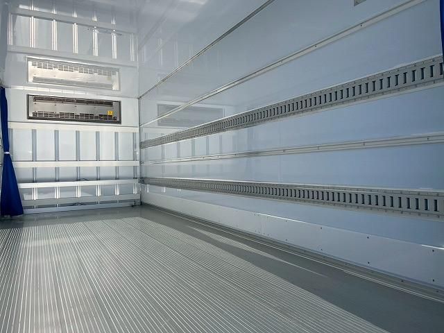 MITSUBISHI FUSOU FIGHTER 2025 Image 31