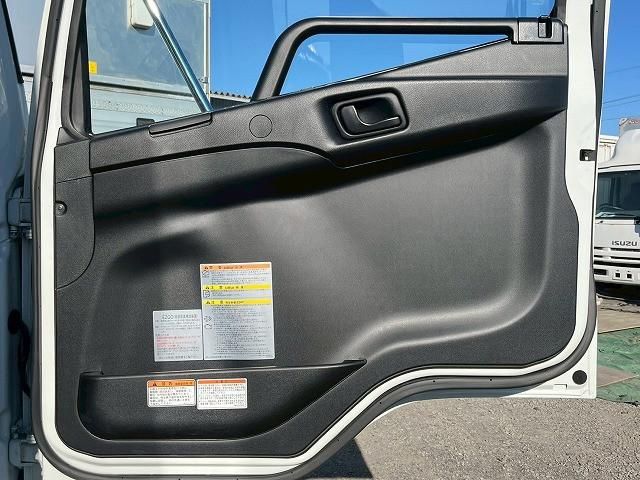 MITSUBISHI FUSOU FIGHTER 2025 Image 31