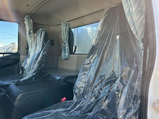 MITSUBISHI FUSOU FIGHTER 2025 Image 31