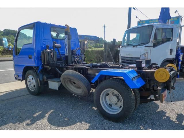 ISUZU ELF 2013 Image 31