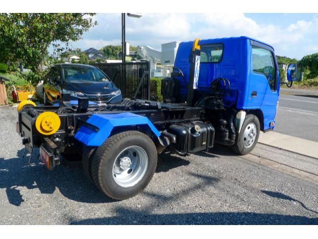 ISUZU ELF 2013 Image 31