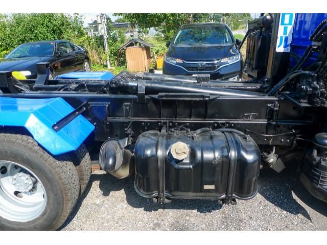 ISUZU ELF 2013 Image 31