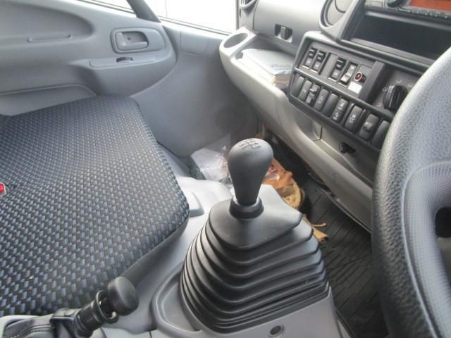 HINO DUTRO 2024 Image 31