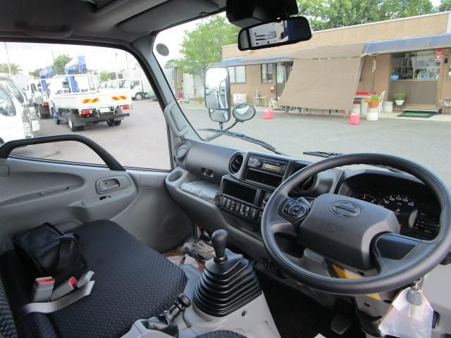 HINO DUTRO 2025 Image 31