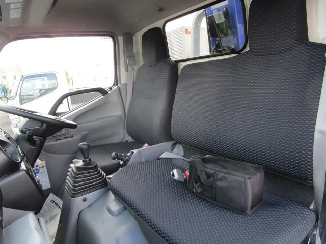 HINO DUTRO 2025 Image 31