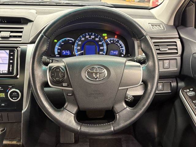 TOYOTA CAMRY HYBRID 2012 Image 31
